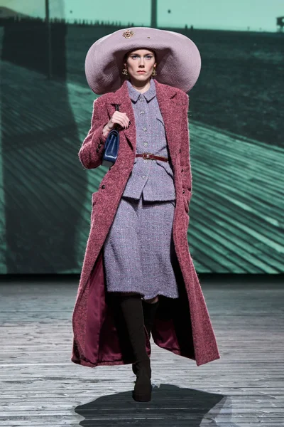 Look 6